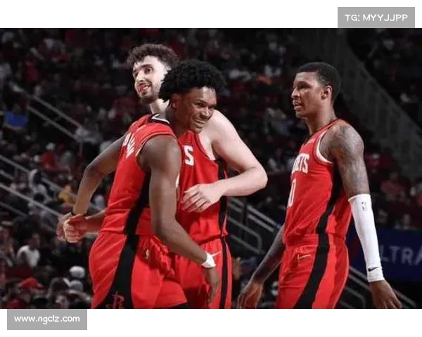 2017-2018赛季NBA联赛常规赛:火箭胜勇士 2017-2018赛季NBA联赛常规赛:火箭胜勇士